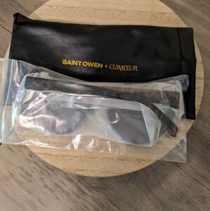 Saint Owen x Curateur sunglasses with case